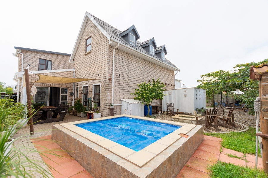 5 Bedroom Property for Sale in Britannia Bay Western Cape